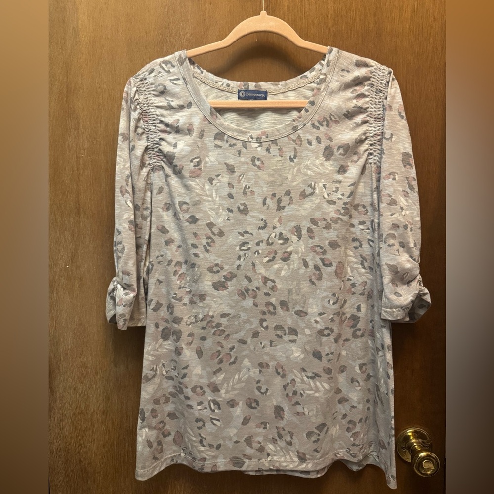 Democracy Women’s Elbow Length Puff Sleeve Ruched Top Tee Set of 3 - Picture 11 of 12